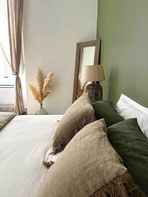 83m2 De Charme Au Coeur De La Cite Imperiale